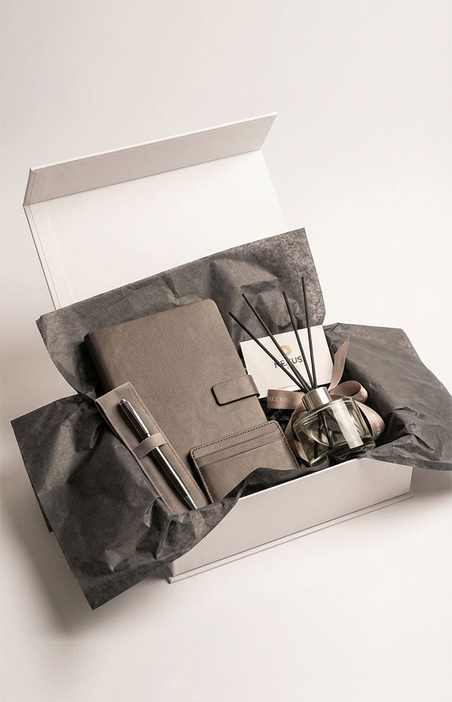 Taslamalı Mıknatıslı Mukavva Kutu